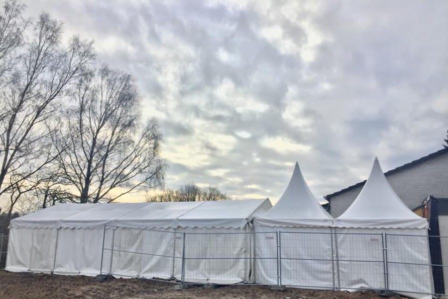Prunksitzung in Övver Ohnder – Grundschule Neschen / Partyzelt